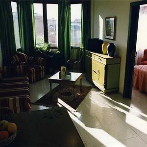 Camparan Apartahotel Lleida